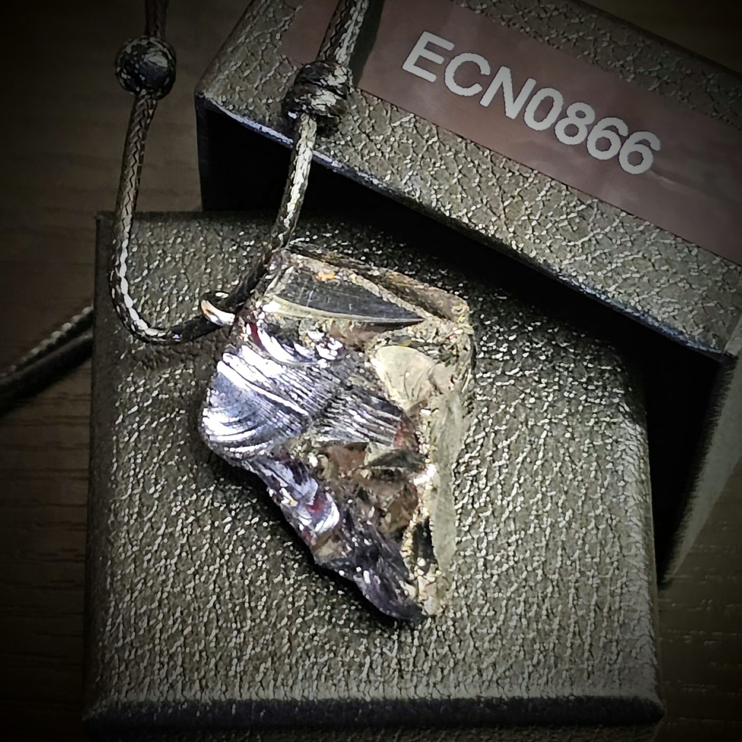 ECN0866 - 8.66g ELITE RAW TYPE 1 SHUNGITE PENDANT NECKLACE