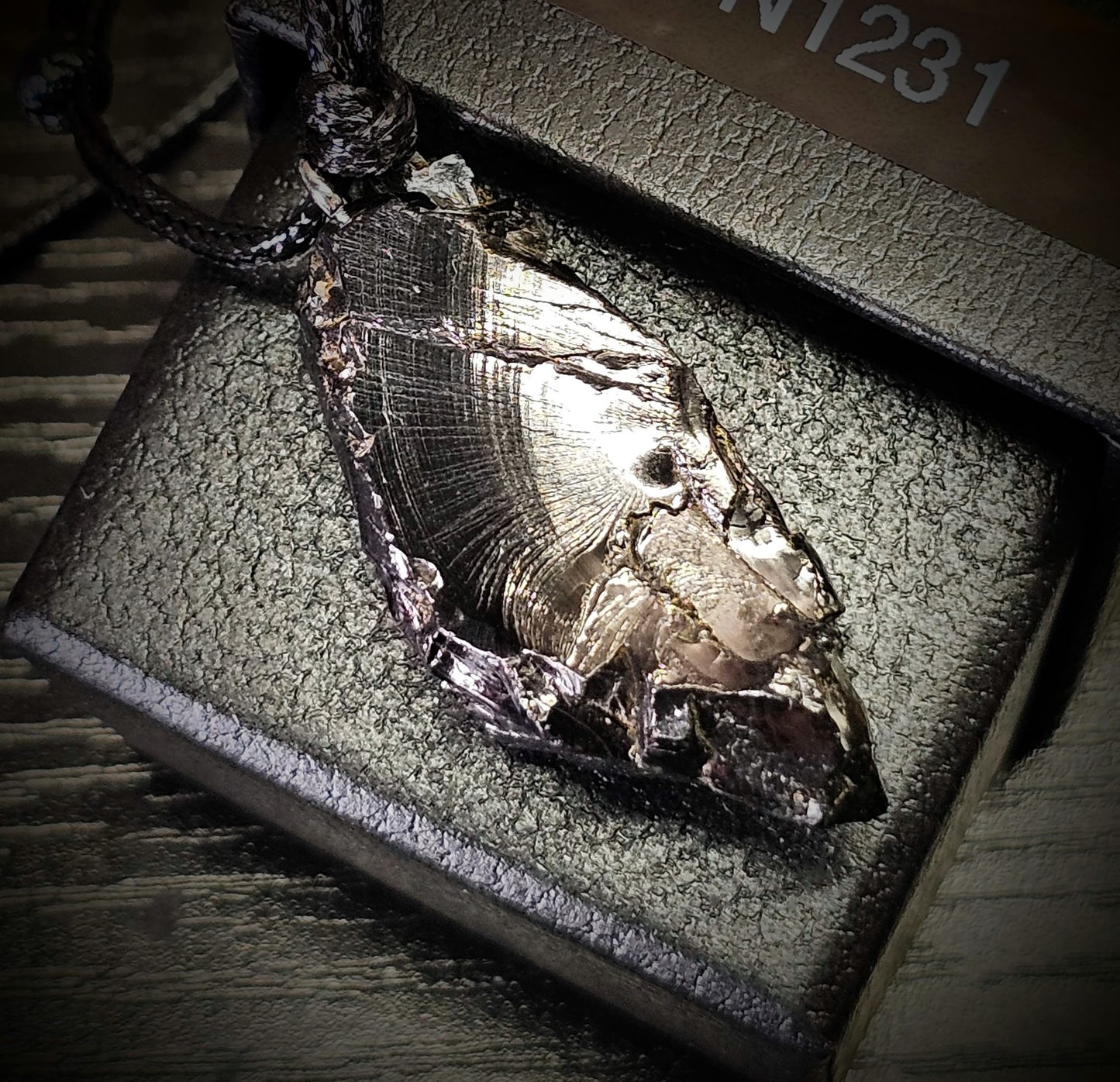 ECN1231 - 12.31g ELITE RAW TYPE 1 SHUNGITE PENDANT NECKLACE