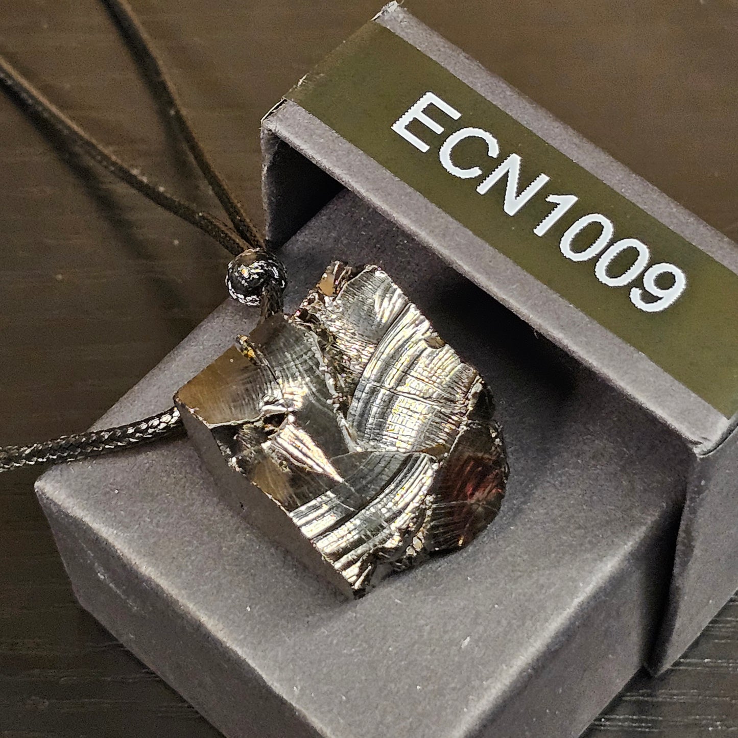ECN1009 - 10.09g ELITE RAW TYPE 1 SHUNGITE PENDANT NECKLACE