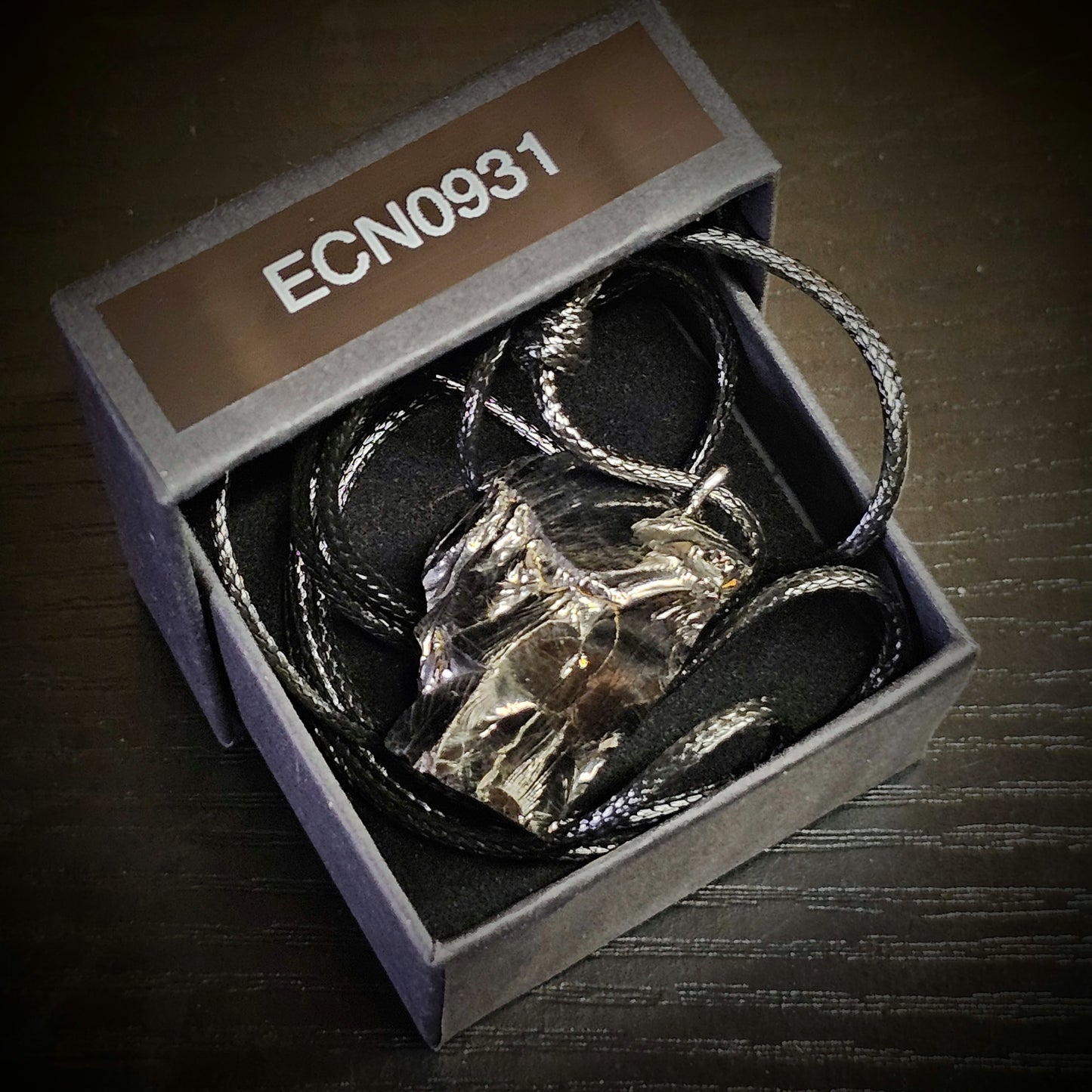 ECN0931 - 9.31g ELITE RAW TYPE 1 SHUNGITE PENDANT NECKLACE
