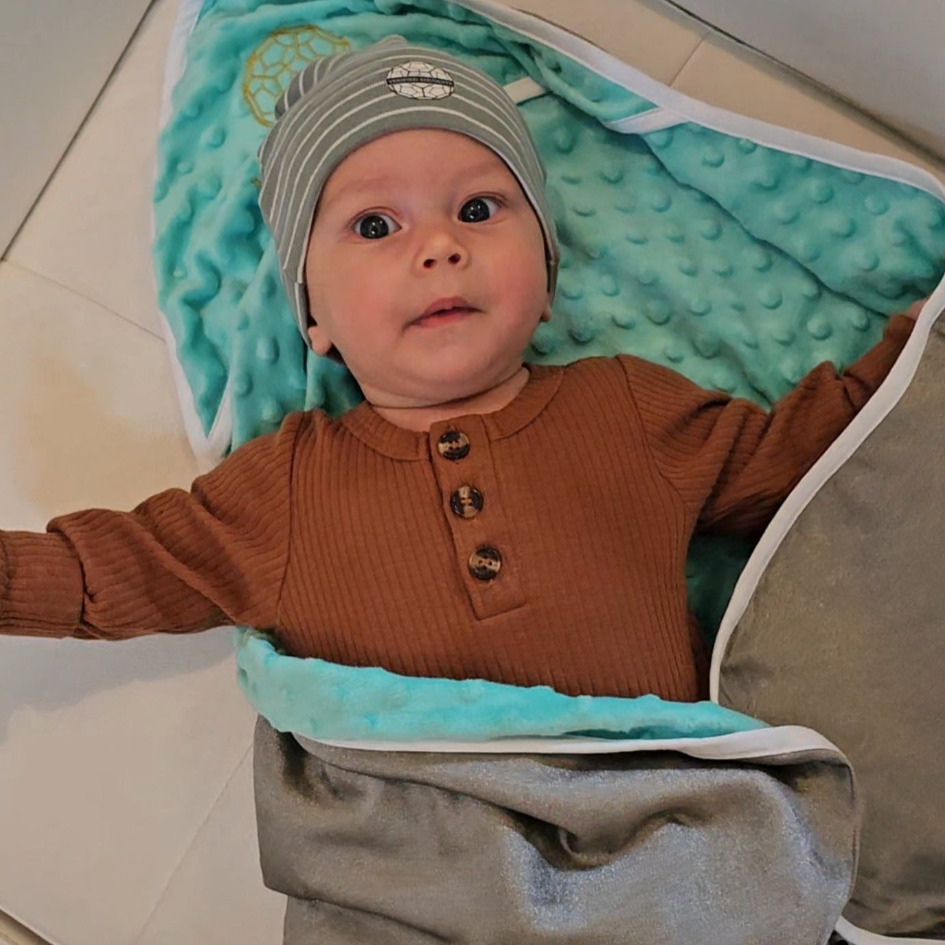 EMF Guardian™ - Infant Shield - Silver Fiber Fabric - Hooded/Nursing Blanket