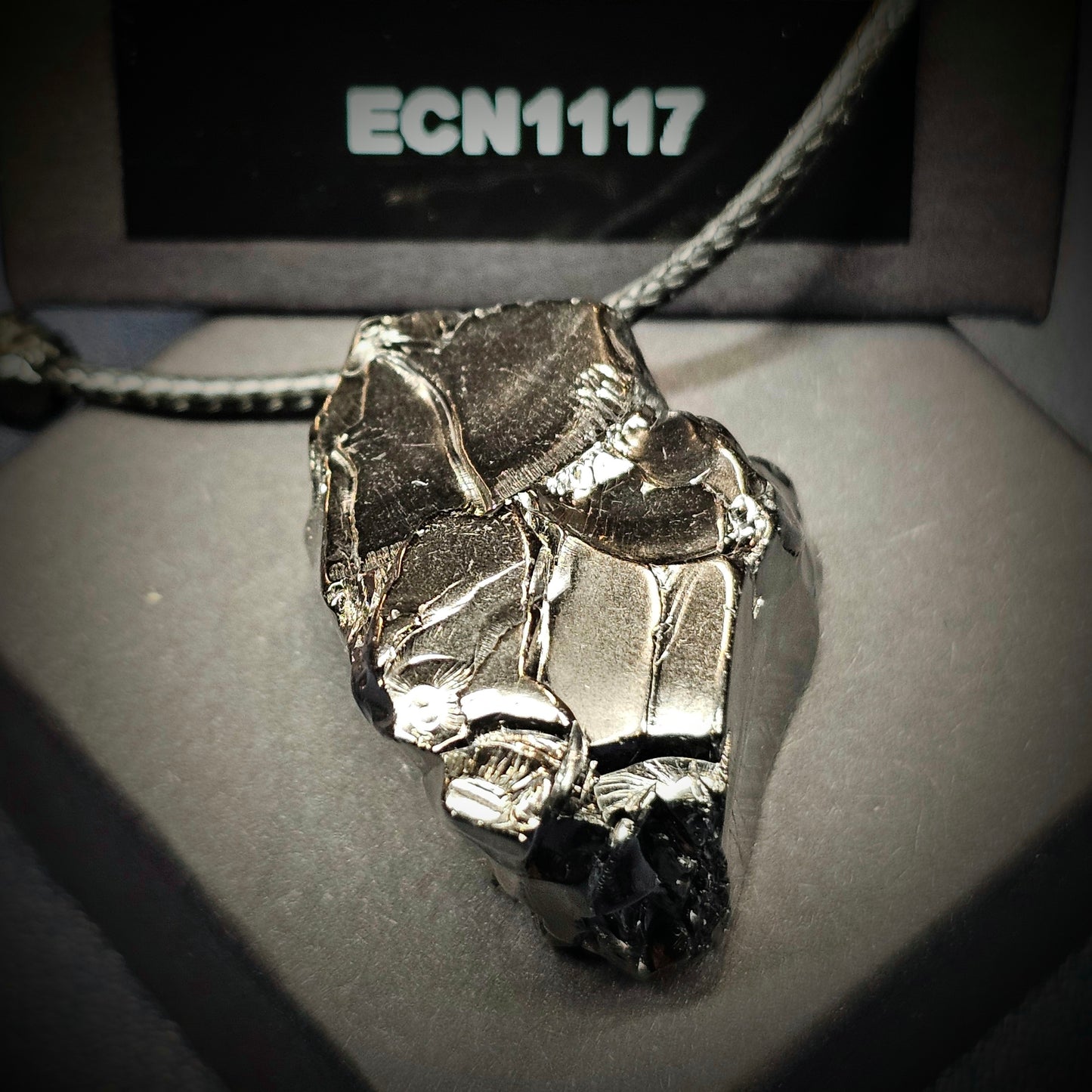 ECN1117-11.17g ELITE RAW TYPE 1 SHUNGITE PENDANT NECKLACE