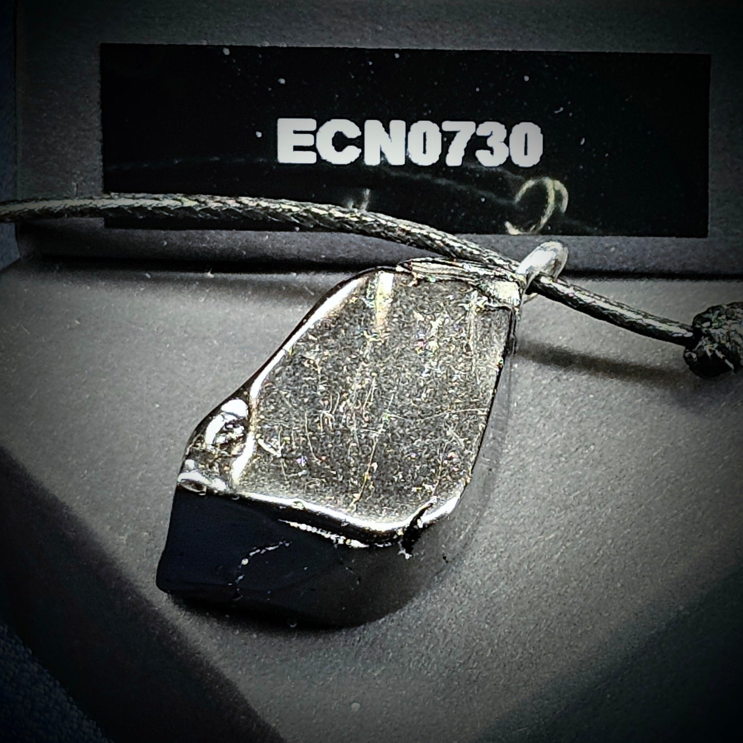 ECN0730-7.30g ELITE RAW TYPE 1 SHUNGITE PENDANT NECKLACE