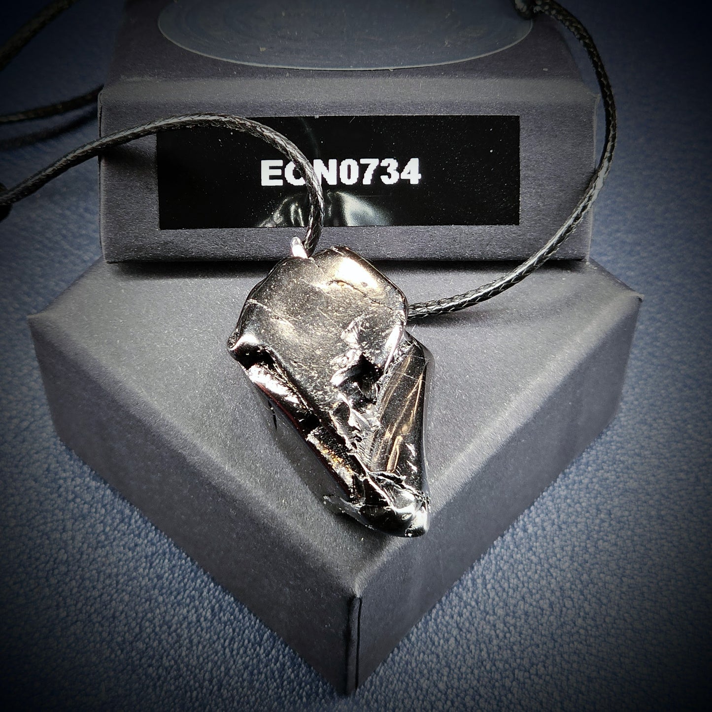 ECN0734-7.34g ELITE RAW TYPE 1 SHUNGITE PENDANT NECKLACE