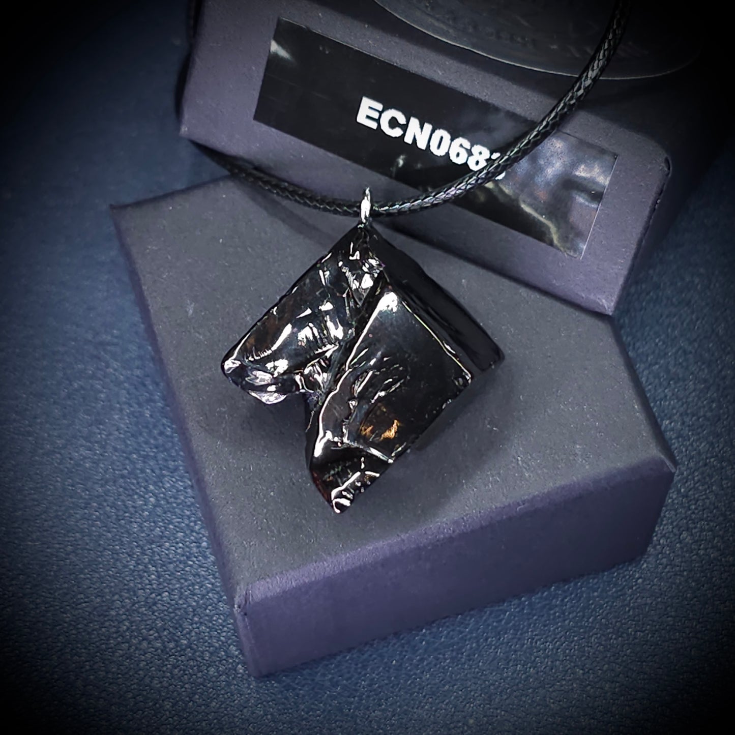 ECN0683 - 6.83g ELITE RAW TYPE 1 SHUNGITE PENDANT NECKLACE