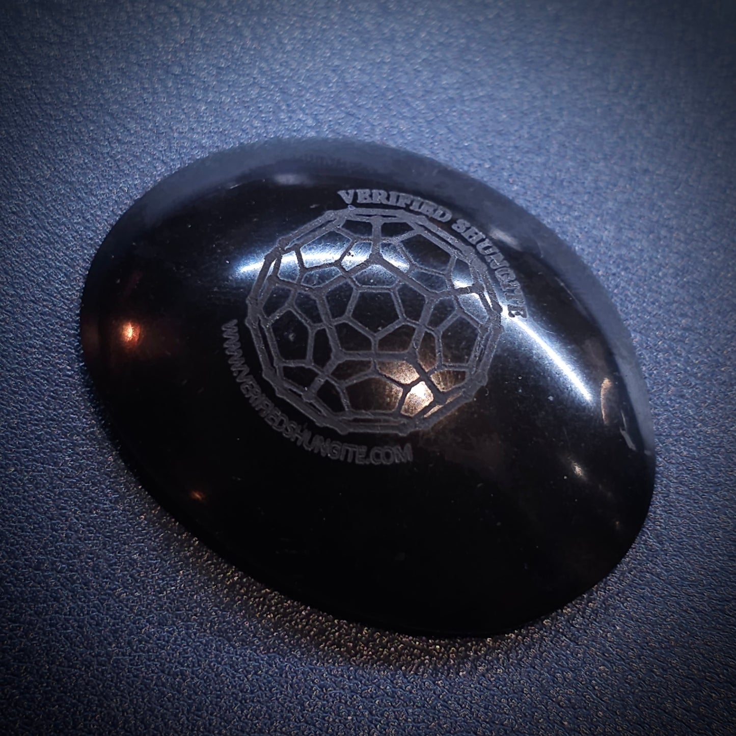 SWS2100 Shungite Worry Stone For Meditation - 21g Type 2 Shungite