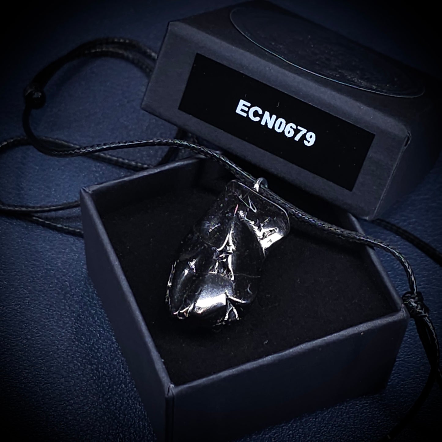 ECN0679 - 6.79g ELITE RAW TYPE 1 SHUNGITE PENDANT NECKLACE