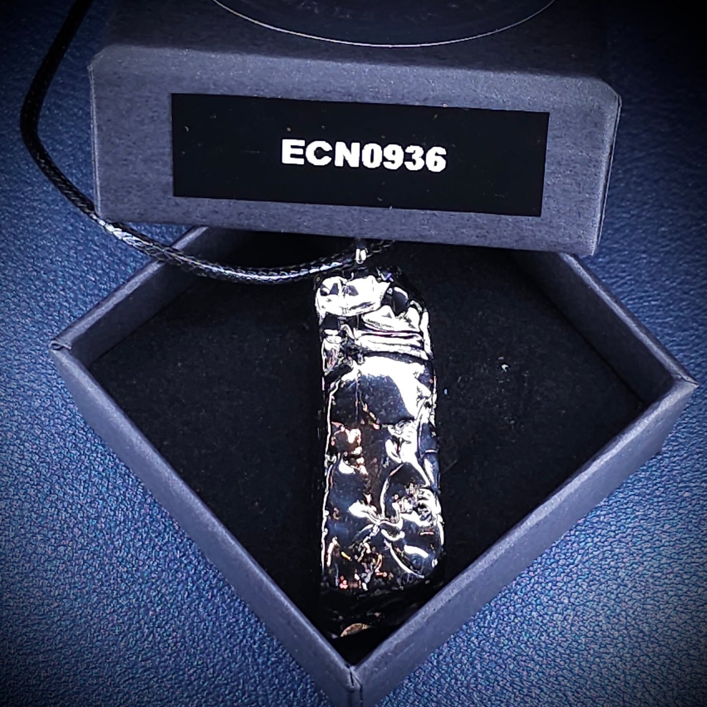 ECN0936 - 9.36g ELITE RAW TYPE 1 SHUNGITE PENDANT NECKLACE