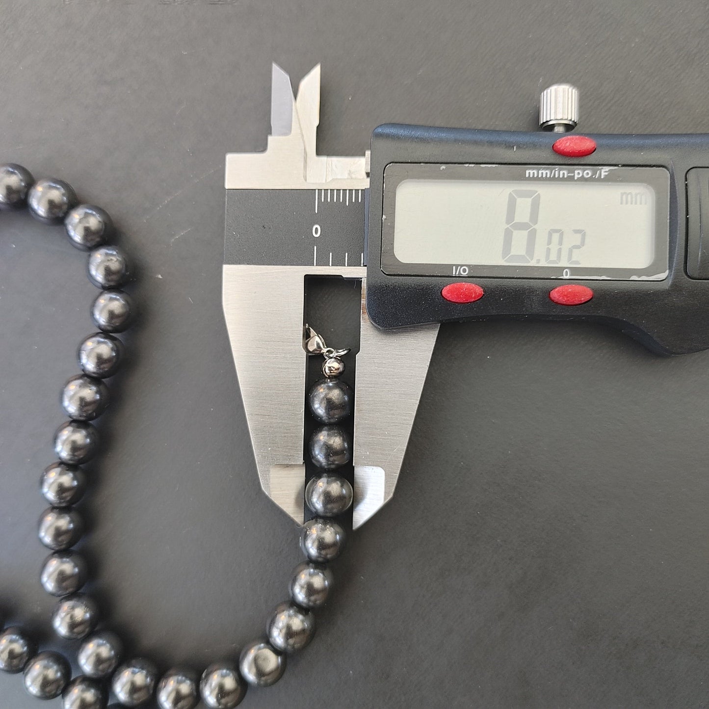 BW2866 TYPE 2 SHUNGITE LG BEADED BRACELET
