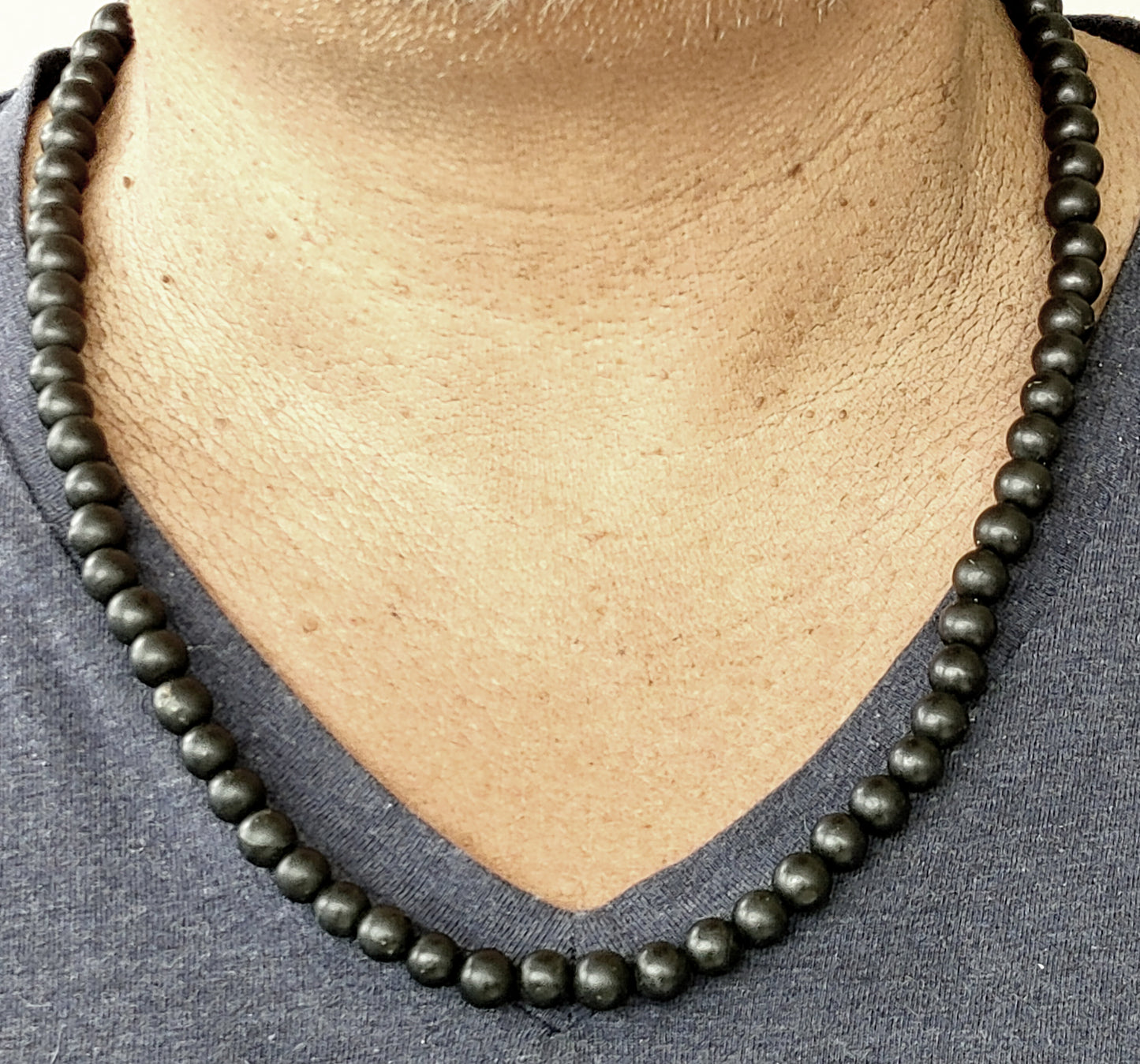LBN5000 LONG BEADED NECKLACE "BLACK PEARLS" 76 BEADS - 50G TW